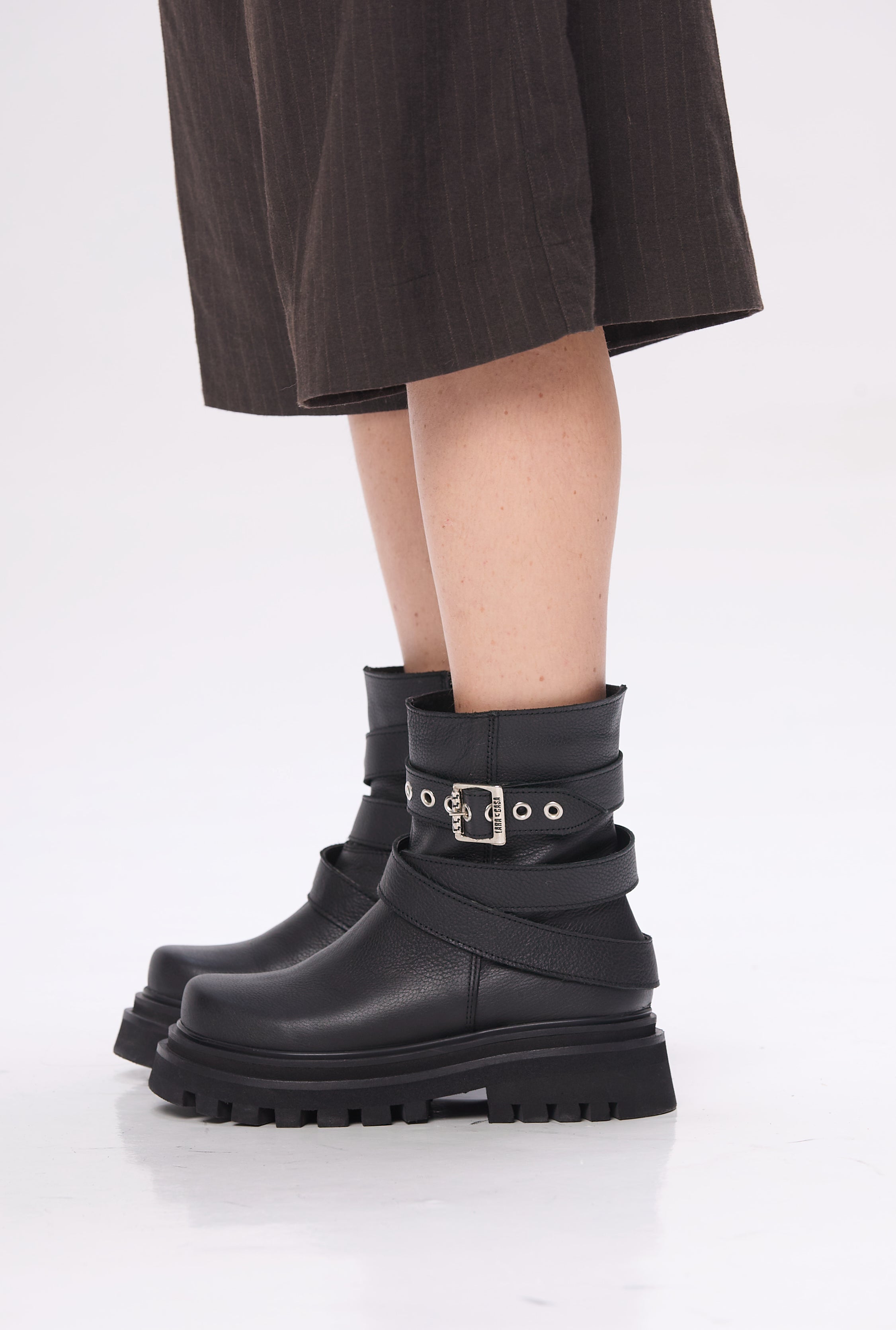 BOTA LAZO