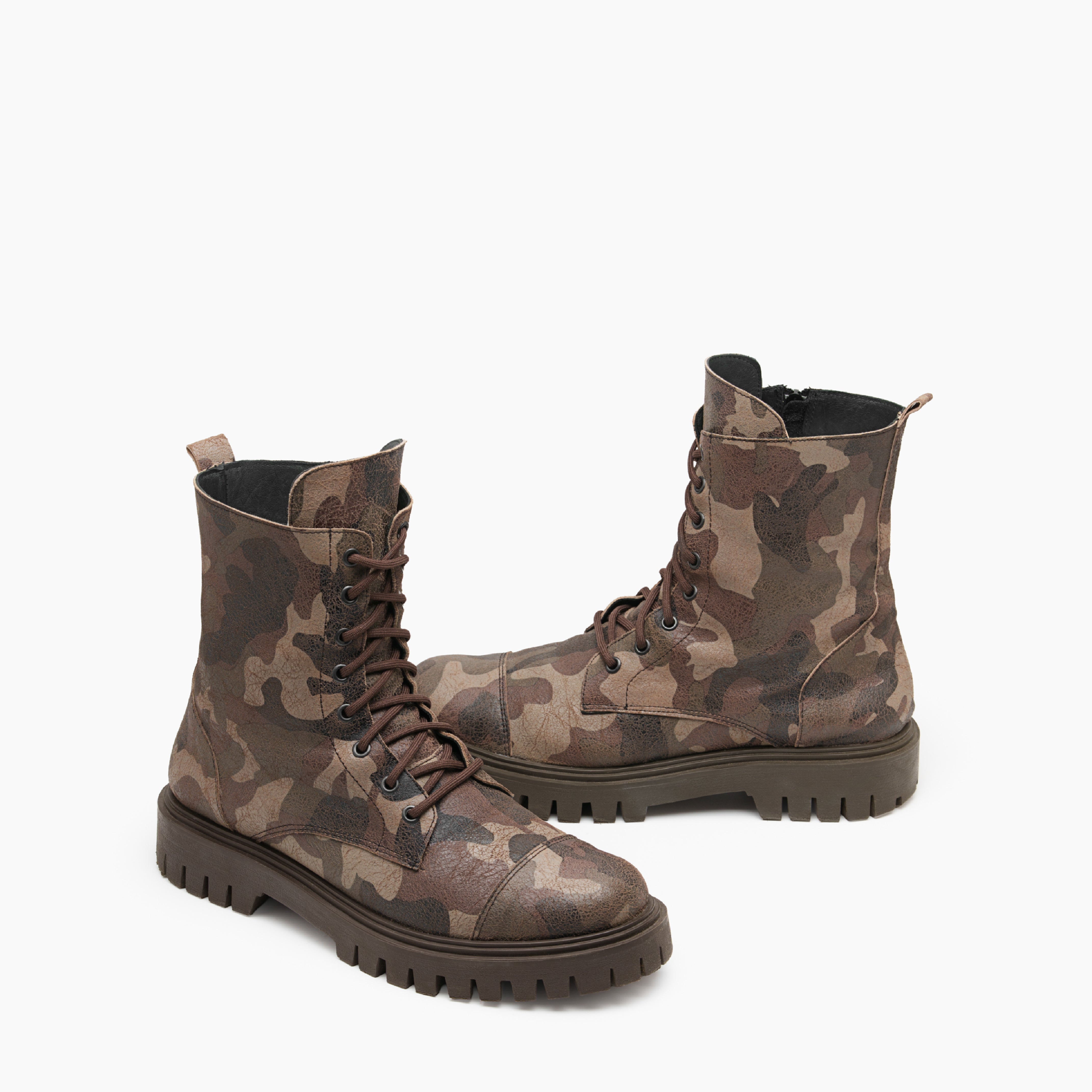 BORCEGO COMMANDO