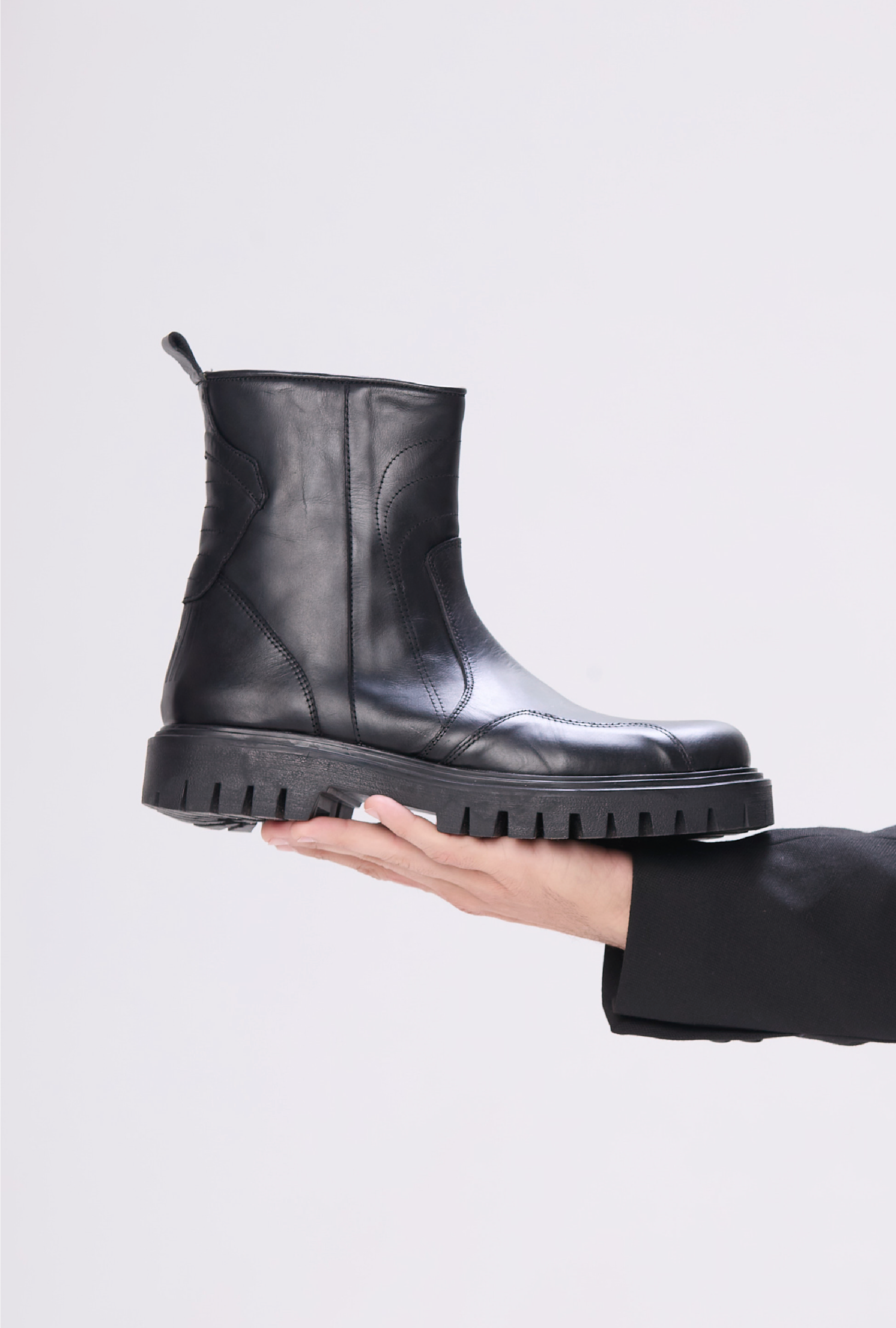 BOTA VÉRTICE MAN
